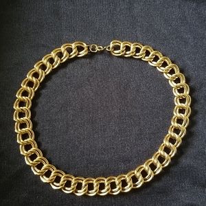 Vintage gold tone necklace